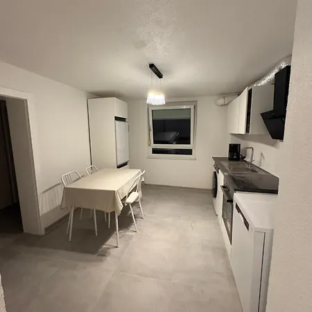 Monteurzimmer Bis Zu 5 Betten Apartamento *